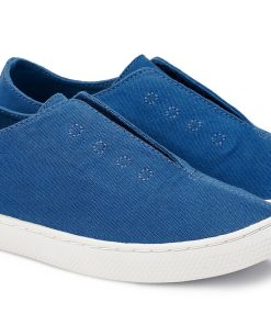 Slip-On Canvas Minimal – Unisex Canvas Sneakers – Blue