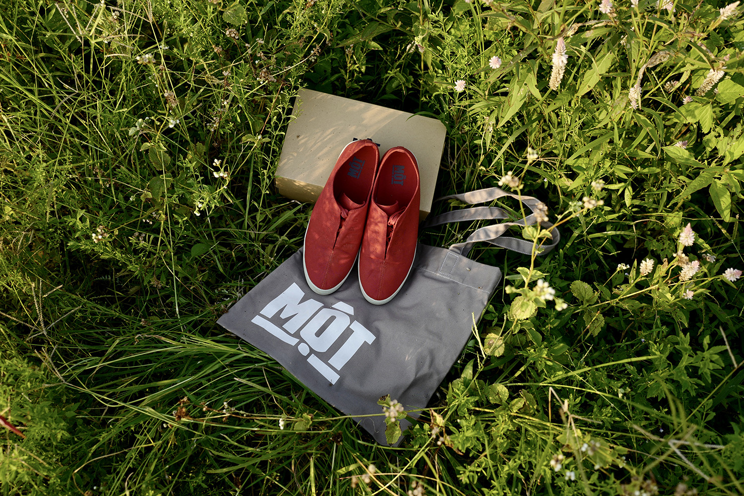 Canvas material close-up – Slip-On Canvas Minimal sneakers